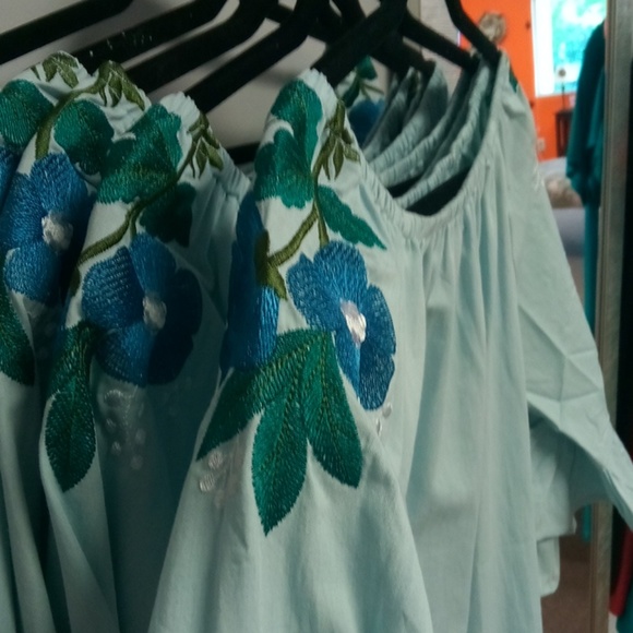 Top - Picture 2 of 2